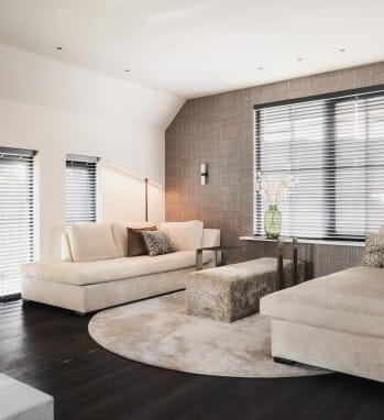 Luxe interieur met vloerkleed op maat